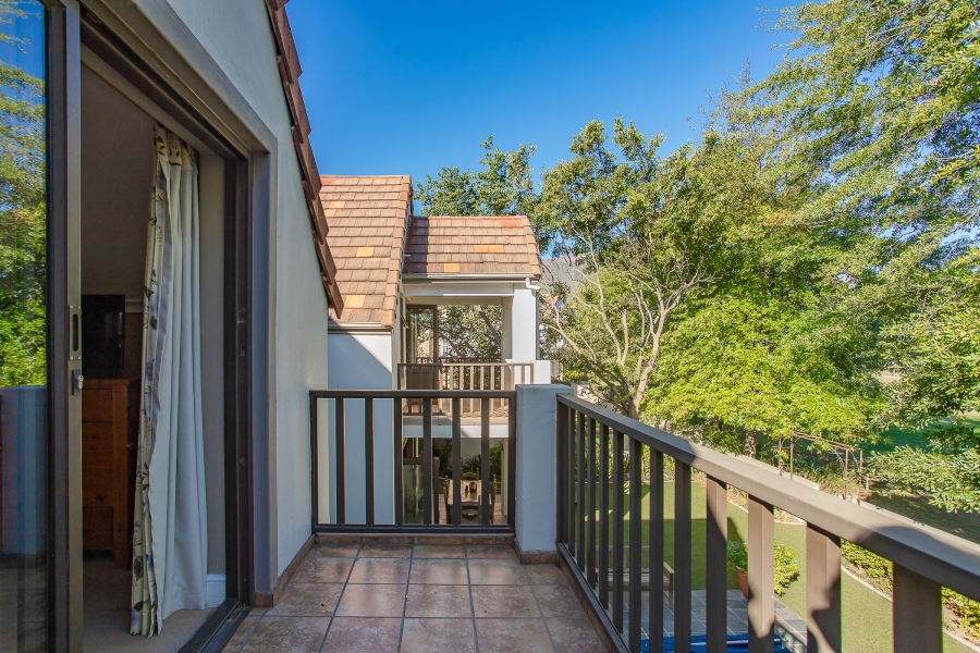 4 Bedroom Property for Sale in Boschenmeer Golf Country Estate Western Cape